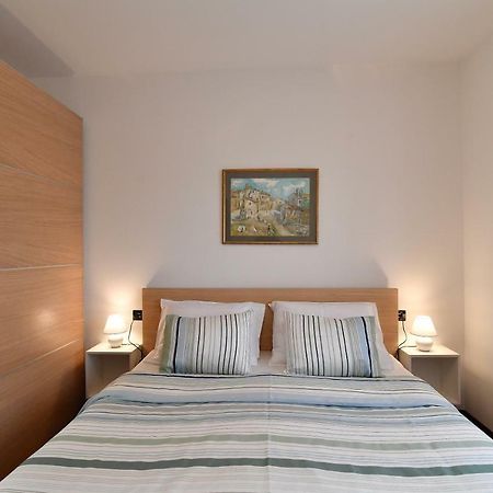 City Penthouse Vita Пула Экстерьер фото