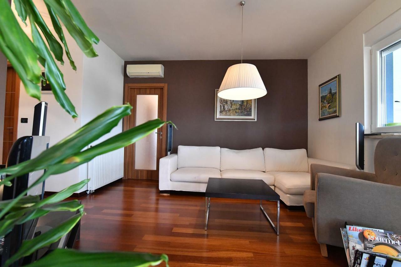 City Penthouse Vita Пула Экстерьер фото